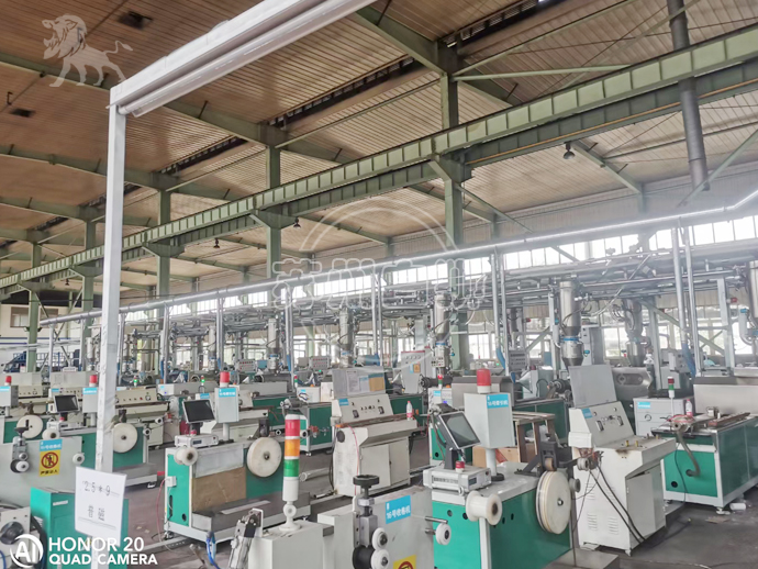 擠出機(jī)中央供料系統(tǒng) 擠出機(jī)中央供料系統(tǒng)